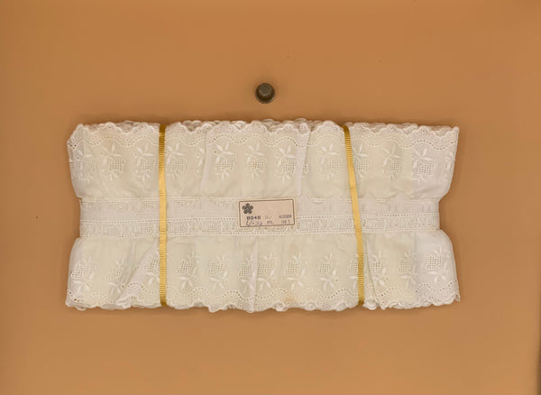 Tira bordada antigua ancha algodón 100% color blanco - 9cm ancho