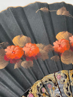 Abanico de pasta color carey pintado a mano con coloridas flores