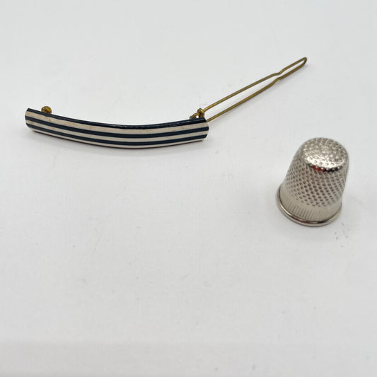 Adorno vintage para el pelo con rayas blancas y negras