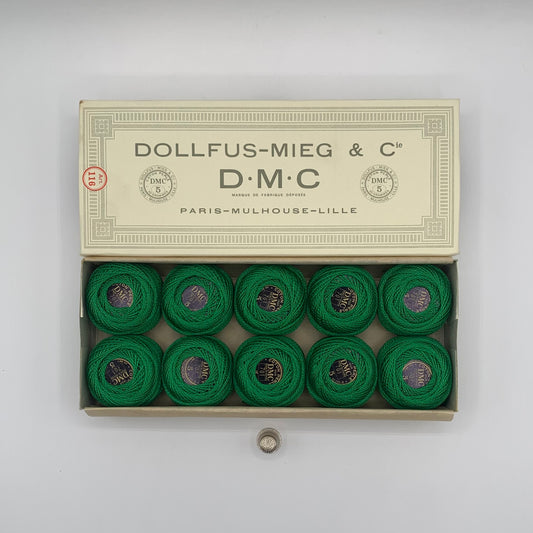 Caja de ovillos perlé Nº 5 (701) - 100% Algodón DMC