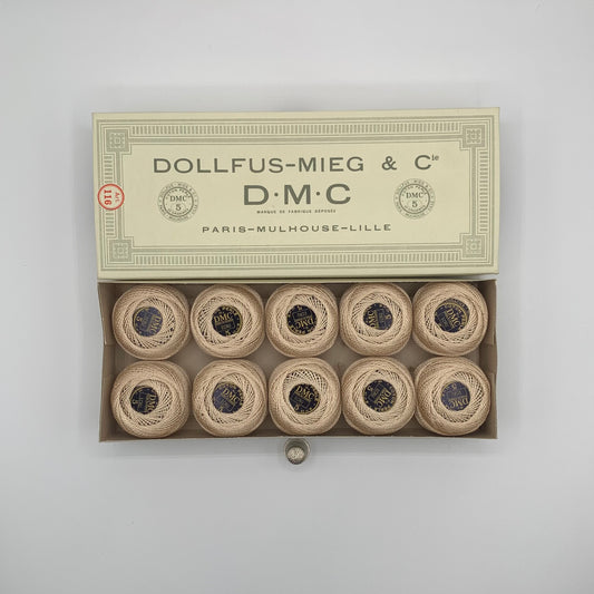 Caja de ovillos perlé Nº 5 (ECRU) - 100% Algodón DMC