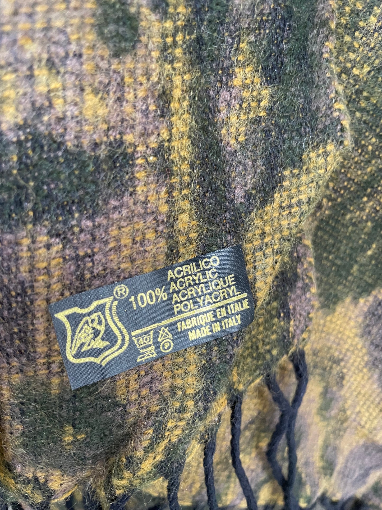 Chal vintage italiano con fleco en tonos verdes y marrones