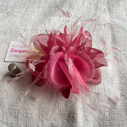 Flor de tela color rosa palo y granate