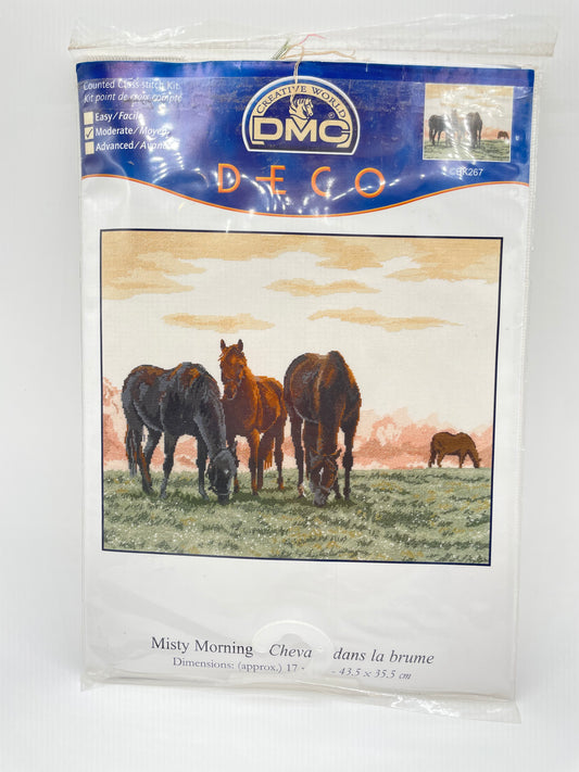 Kit de punto de cruz DMC - 43,5x35,5 cm - "Caballos en la bruma" hilos incluidos