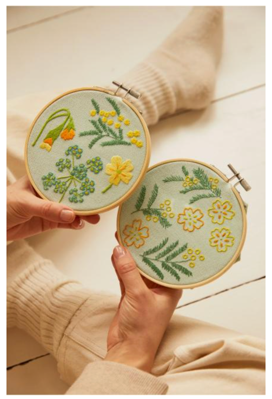 Kit doble de bordado "El jardín encantado" DMC