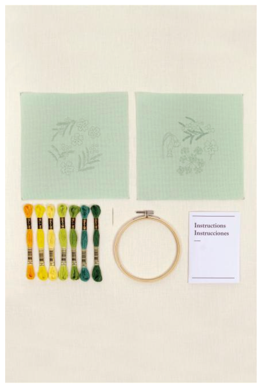 Kit doble de bordado "El jardín encantado" DMC