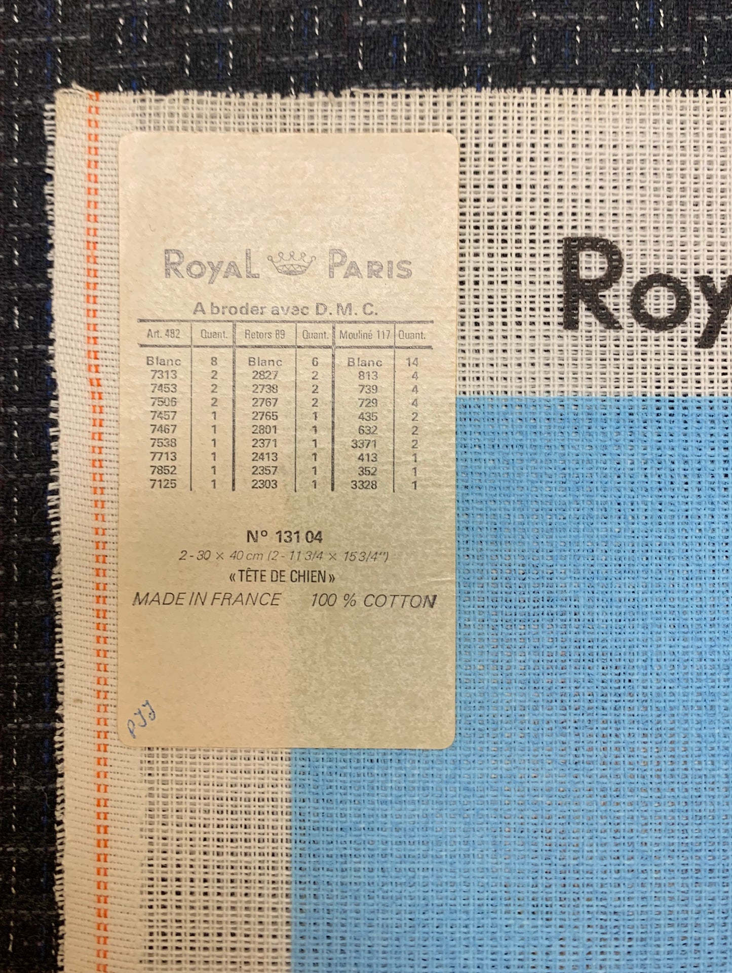 Petit point: "Tête de chien" Royal Paris DMC - CON HILOS