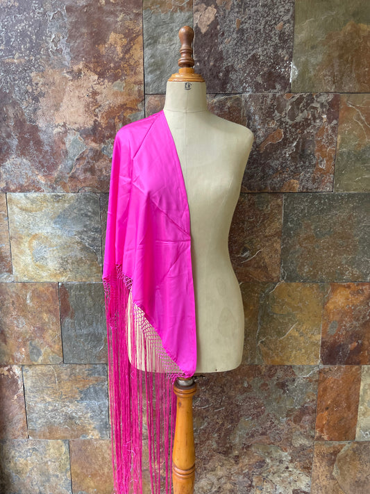 Pico liso con fleco en color fucsia