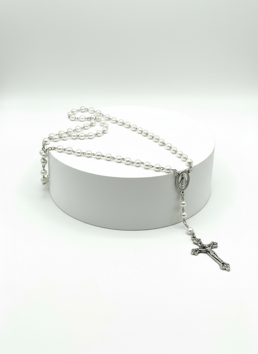 Rosario vintage de cuentas de pasta color perla