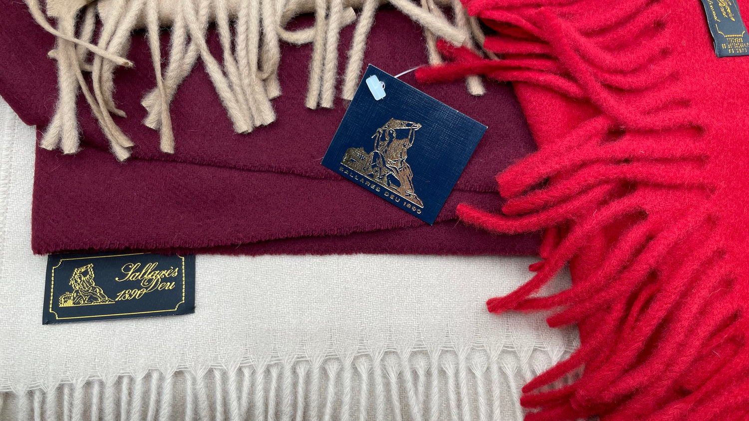 Bufandas, ponchos, chales, pashminas, mantas y plaids