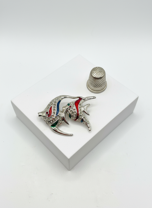 Broche de metal y strass con pareja de peces