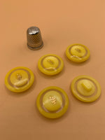 Pack 5 botones vintage de pasta color amarillo