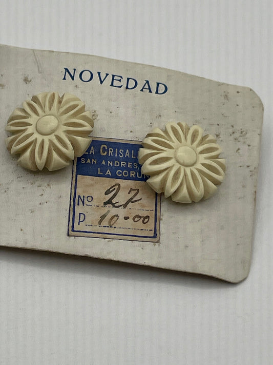 Pendientes vintage de pasta años 40 con forma de flor