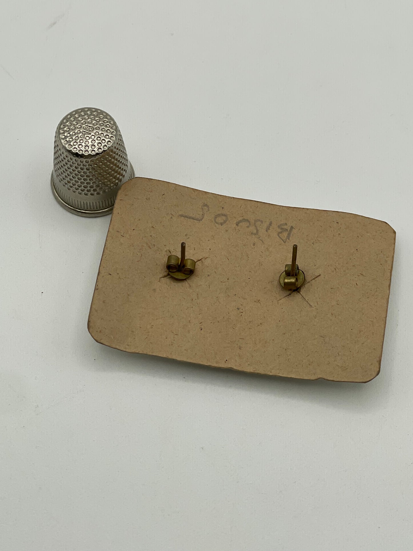 Pendientes vintage de pasta años 40 con forma de flor