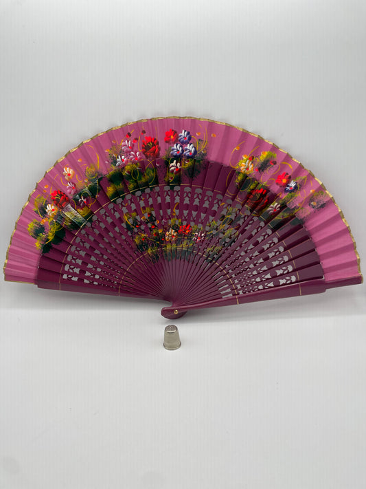 Abanico de madera calado pintado a mano color malva