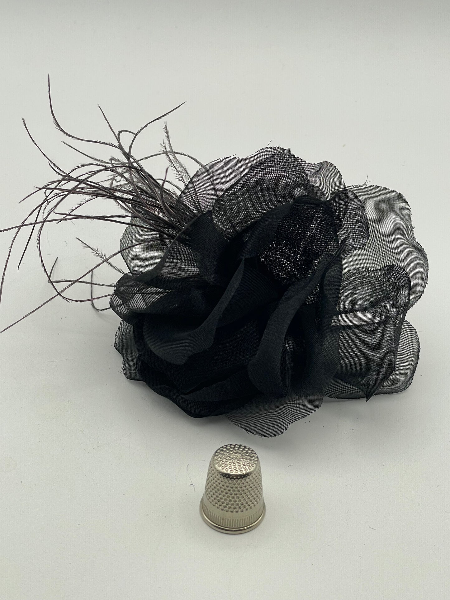 Flor de tela color negro