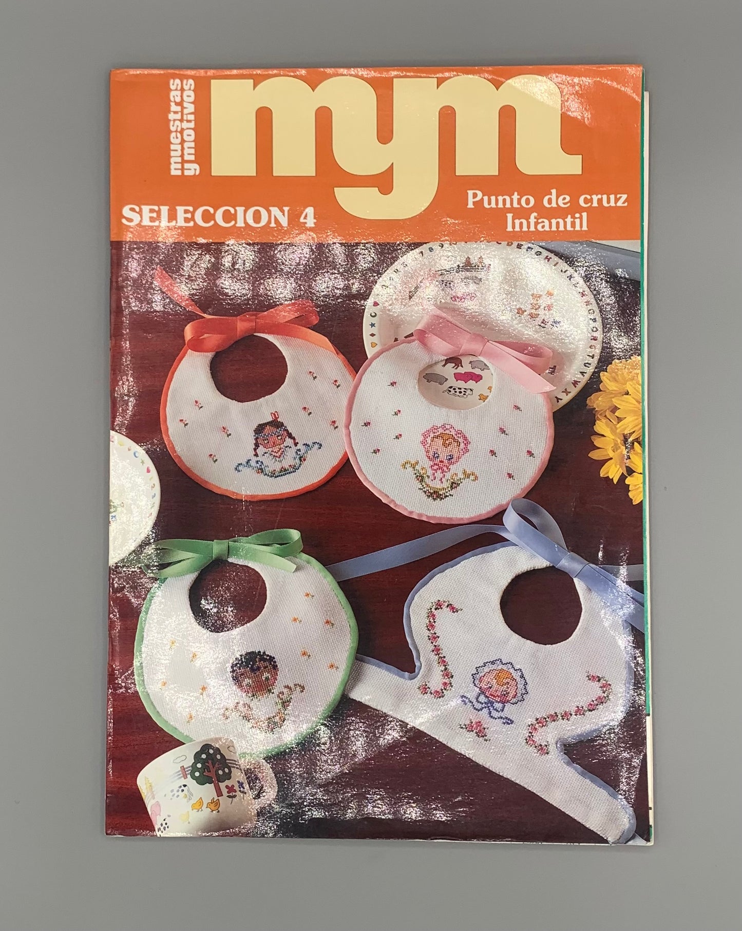 Revista "mym" (Muestras y motivos) Selección 4 - Punto de cruz infantil