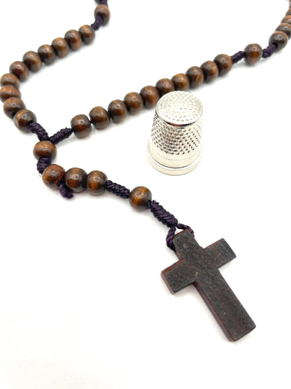 Rosario vintage de madera pequeño
