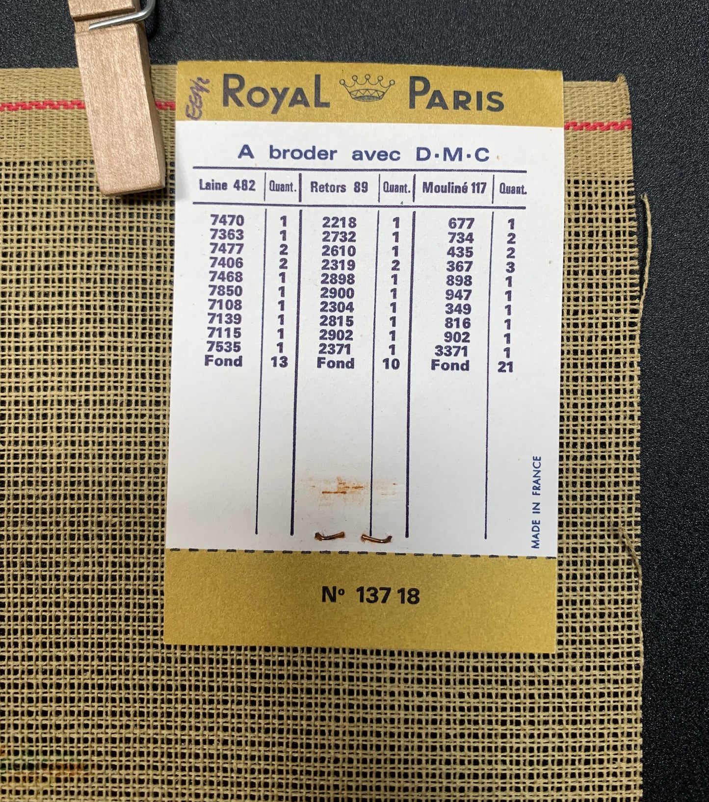 Petit point: "Rose rouge" Royal Paris - CON HILOS