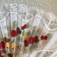 Pericón de pasta y encaje blanco pintado a mano con motivos florales