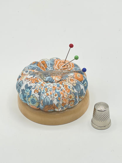 Alfiletero / acerico con imán