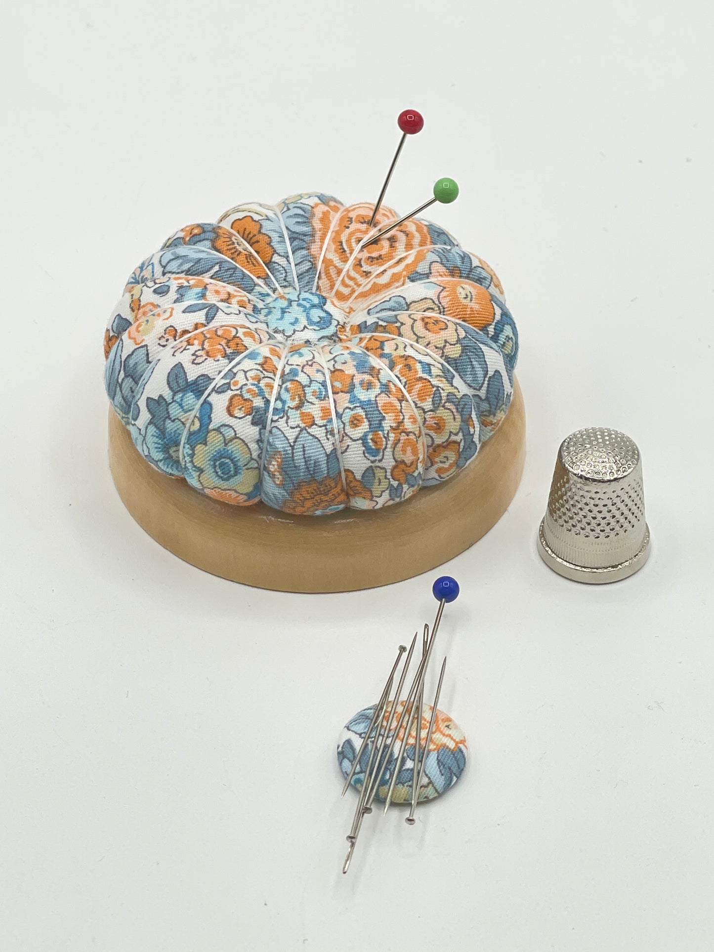 Alfiletero / acerico con imán