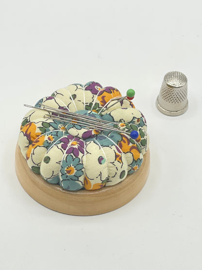 Alfiletero / acerico con imán