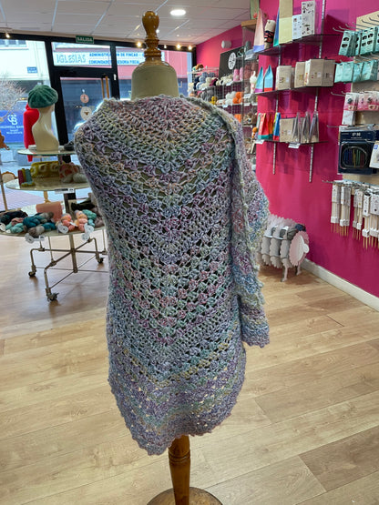 Chal de lana hecho a mano multicolor