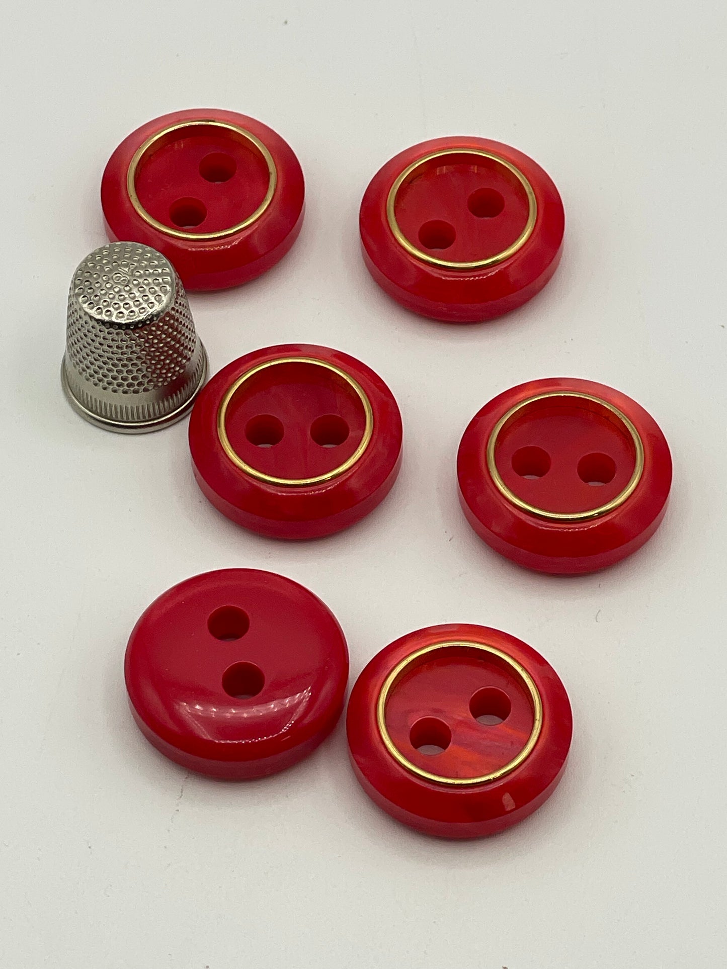 Pack 6 botones vintage color rojo y dorado