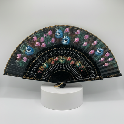 Abanico de madera calado color negro y pintado a mano