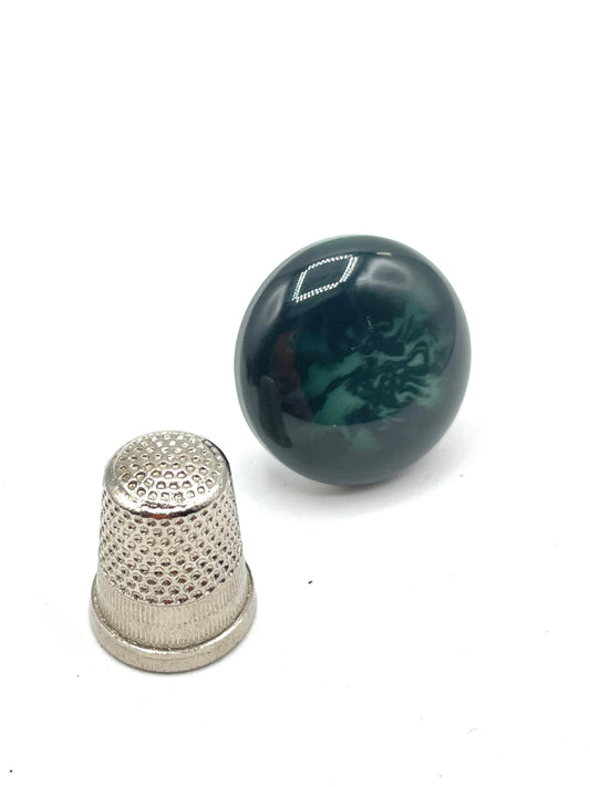 Anillo vintage de pasta color verde profundo