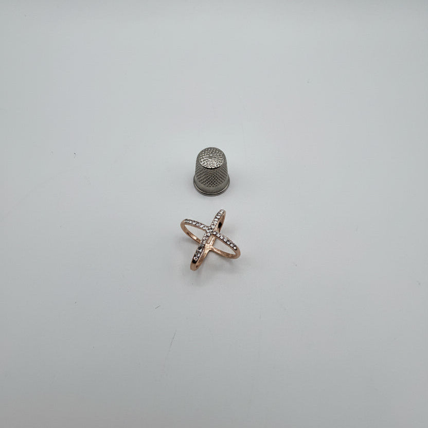 Broche para pañuelo metálico con strass
