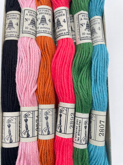 Caja de hilos retors variadas "DMC Nº 4" Algodón 100%