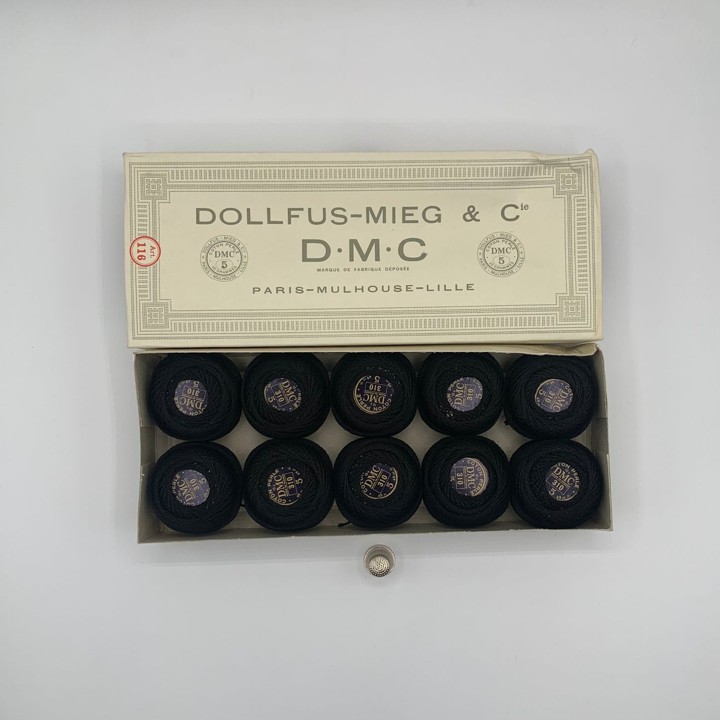 Caja de ovillos perlé Nº 5 (310) - 100% Algodón DMC