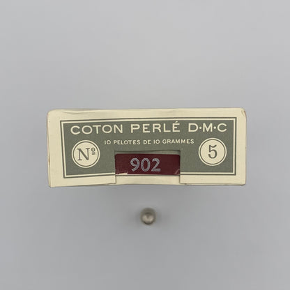 Caja de ovillos perlé Nº 5 (902) - 100% Algodón DMC
