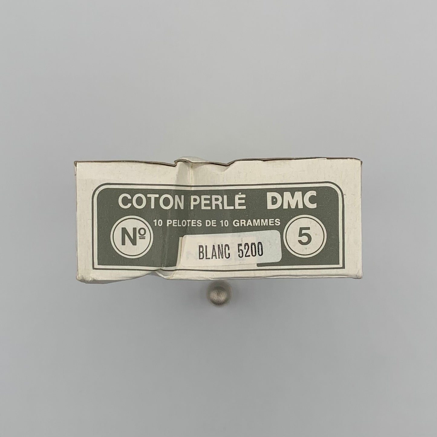 Caja de ovillos perlé Nº 5 (BLANC 5200) - 100% Algodón DMC