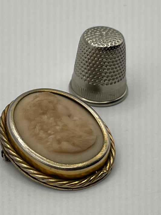 Camafeo antiguo tipo broche