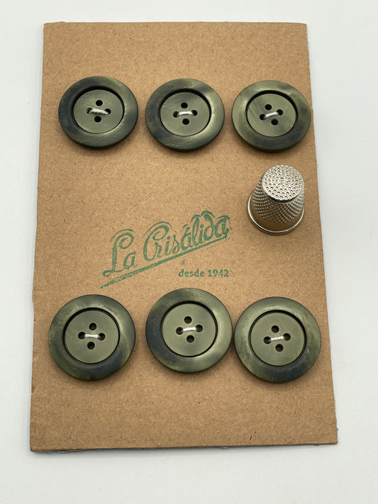 Cartón 6 botones vintage de pasta color verde kaki. Edición especial 84 aniversario La Crisálida