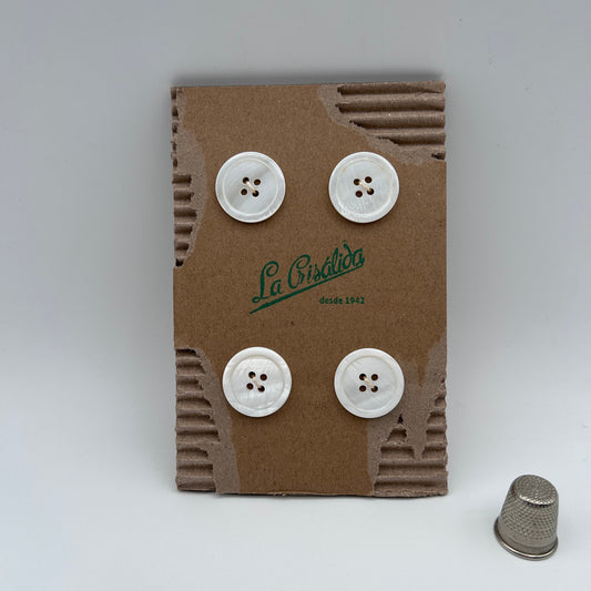 Cartón con 4 botones vintage de nácar. Edición especial 84 aniversario La Crisálida