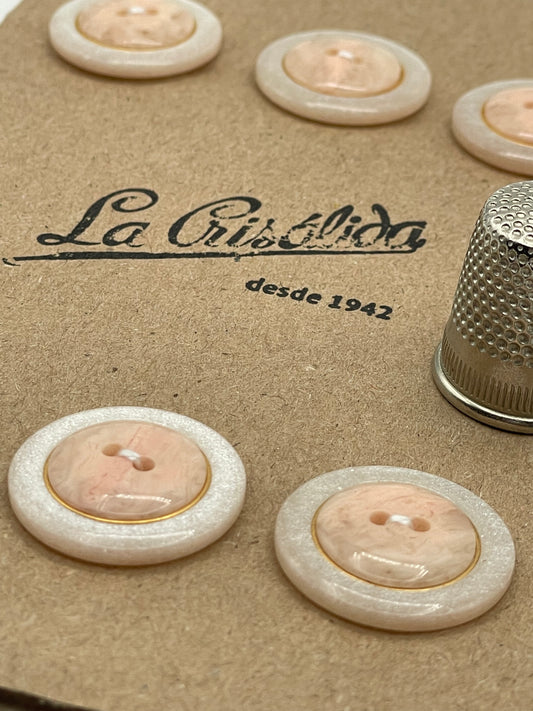 Cartón con 6 botones vintage de pasta color blanco, rosa palo y dorado. Edición especial 84 aniversario La Crisálida