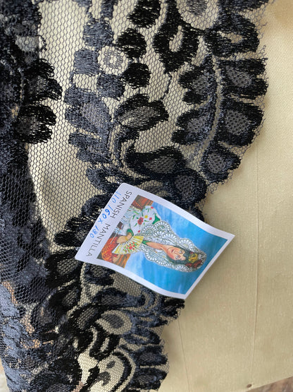 Echarpe color negro SPANISH MANTILLA