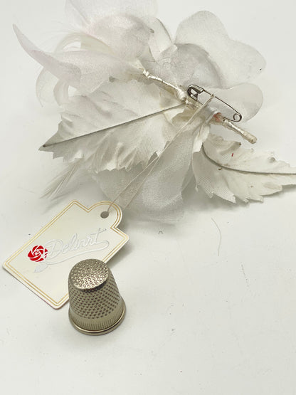 Flor de tela color blanco Deliart