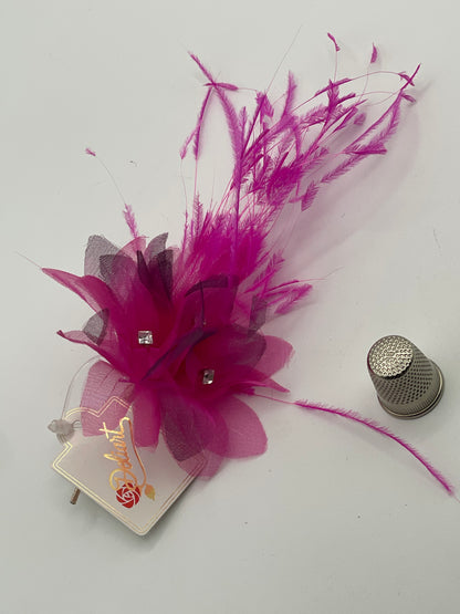 Flor de tela color fucsia Deliart