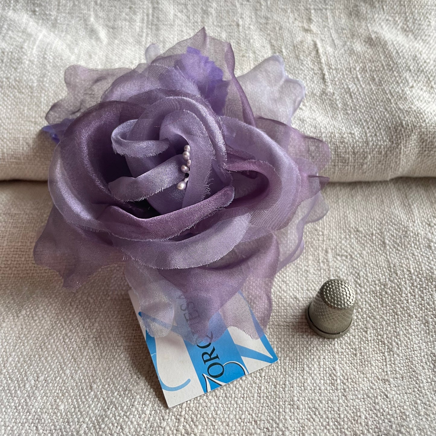 Flor de tela color morado