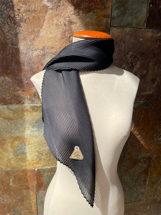 Foulard vintage años 70 color negro - Pañolerías EGO
