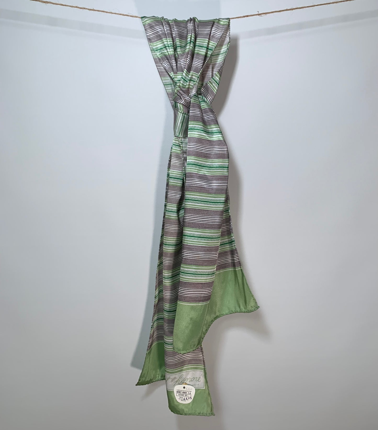 Foulard vintage años 70 color verde, blanco y negro