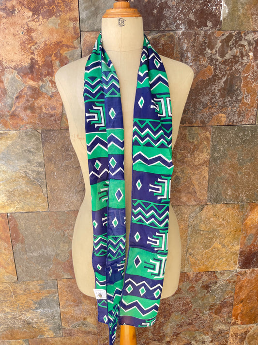Foulard vintage años 70 en colores azul marino, verde, negro y blanco