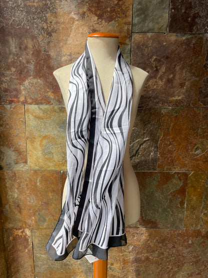 Foulard vintage italiano años 70 color blanco y negro