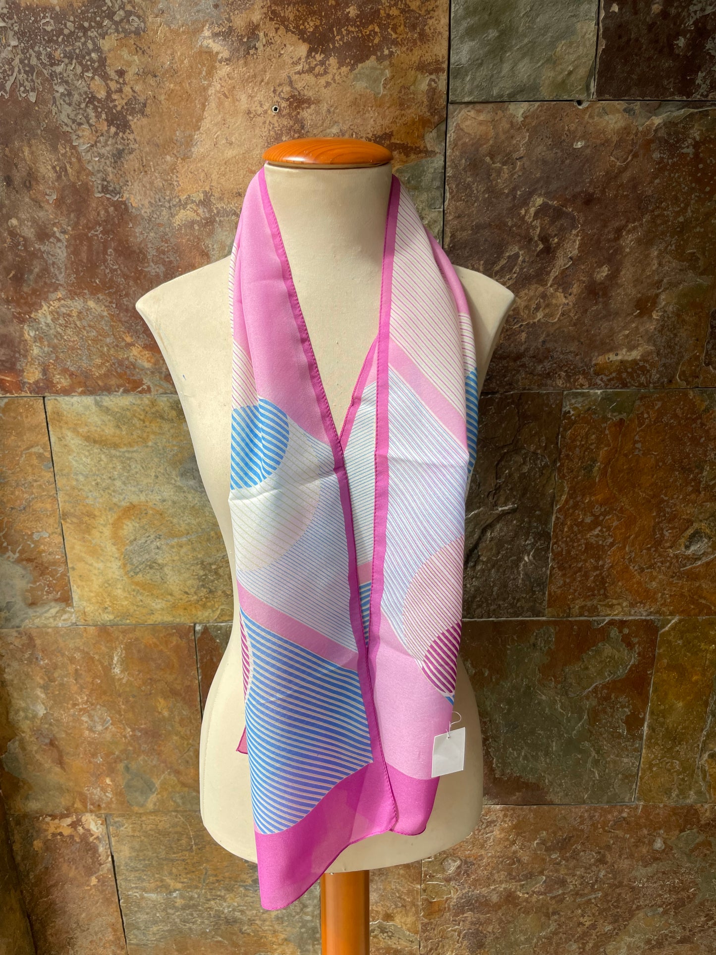 Foulard vintage italiano años 70 color rosa, verde y azul