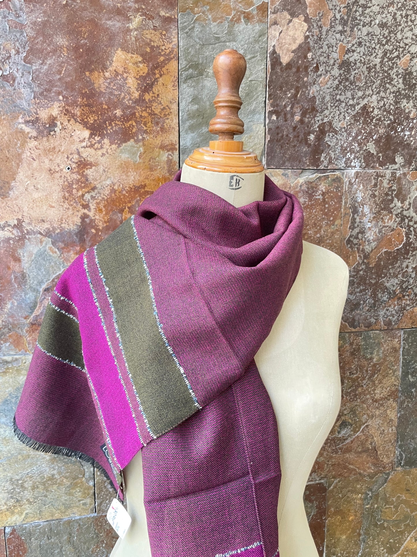 Foulard vintage italiano años 70 en colores fucsia, berenjena y verde TEXSCOTT